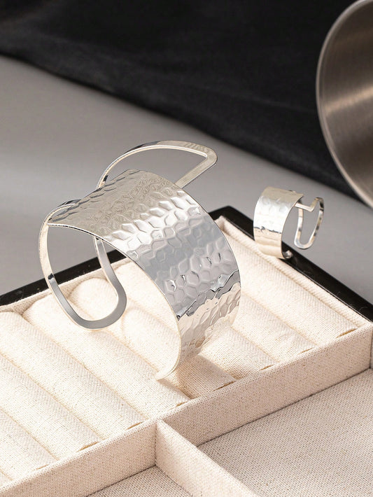 2 Pieces Asymmetrical Hammered Texture Bracelet And Ring Set, Minimalist Style Jewelry For Party & Daily Wear
