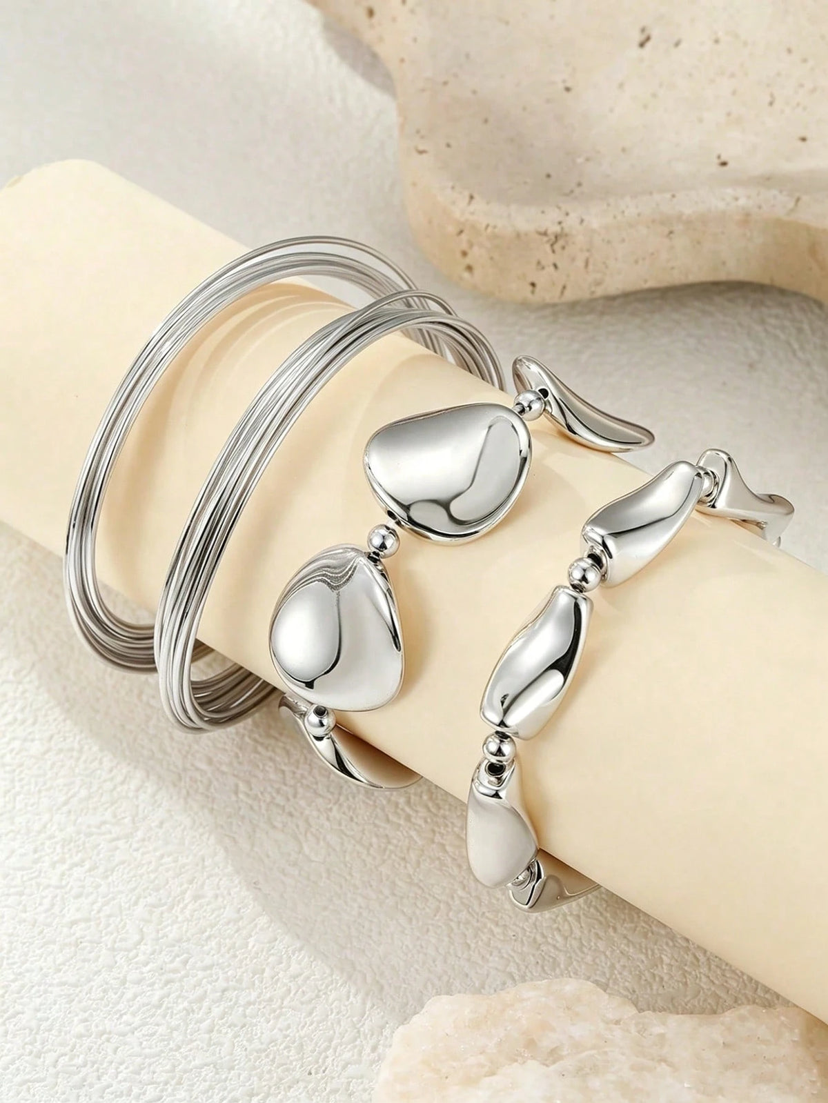 3pcs Fashionable Personalized Exaggerated Style Asymmetrical Shaped Women's Bracelet, Geometric Bracelet Set Suitable For Daily Wear, Party Wear, Gift Jewelry (2 Bracelets Are Plastic Material)