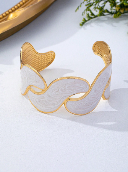 1pc Elegant Metal Drip Oil Orange Bracelet