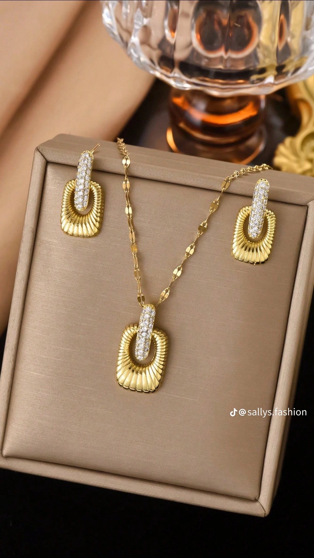 Shein 3pcs/Set Gold-Tone Stainless Steel Jewelry Set