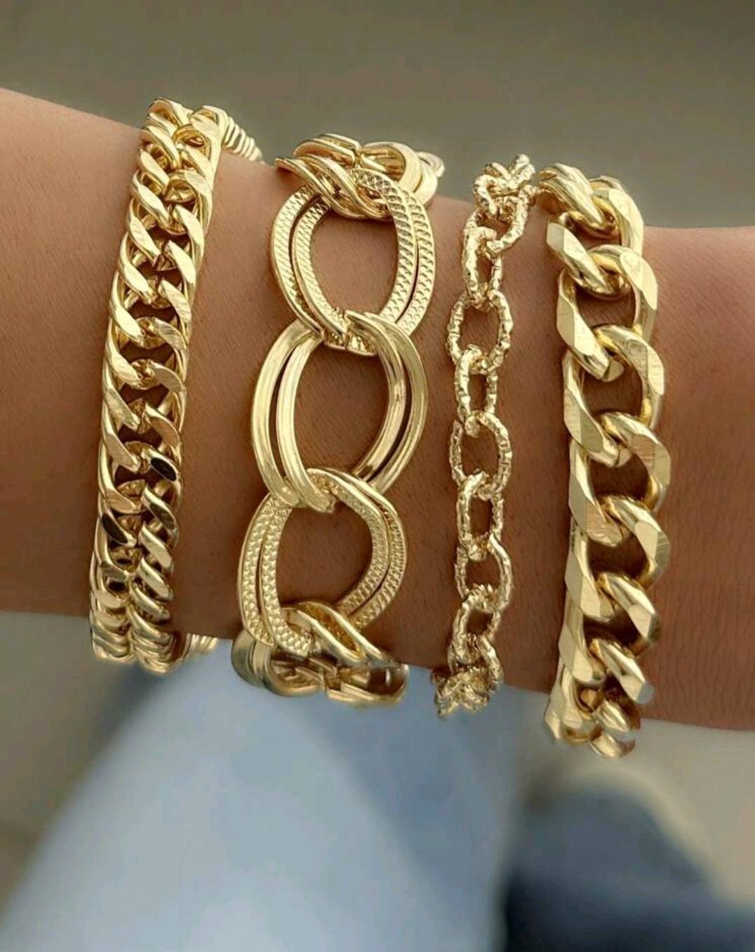 Shein 4Pcs Simple Punk Chunky Chain Bracelet Set
