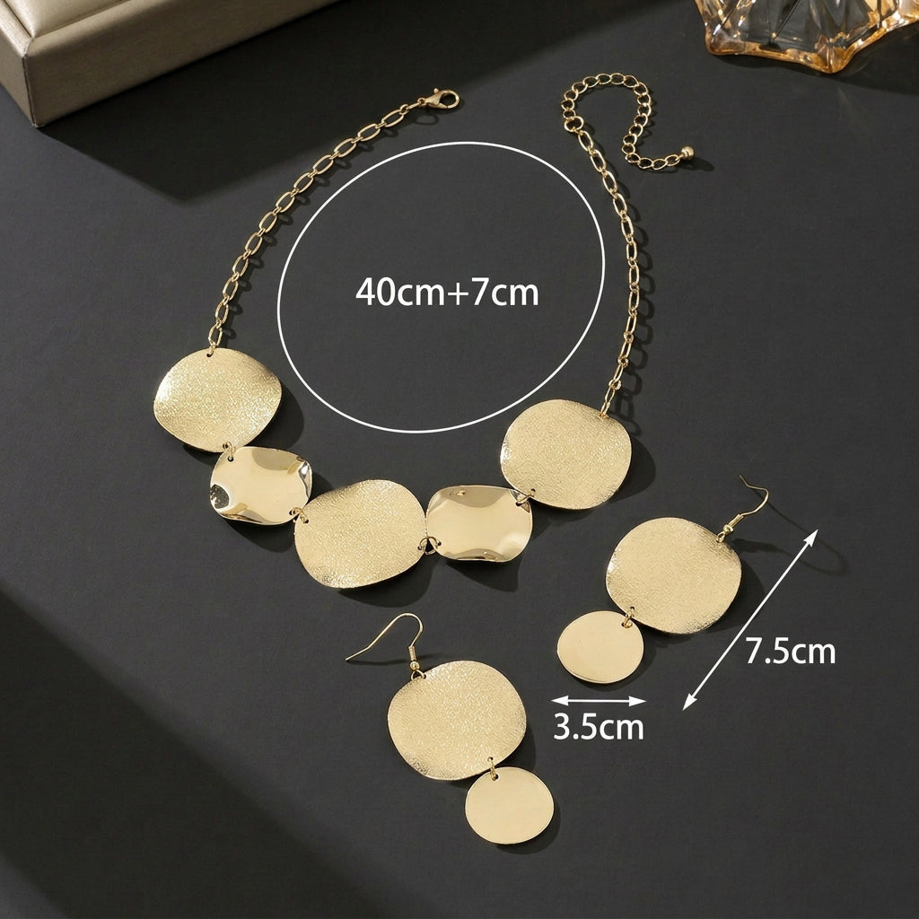 Modern Geometric Gold Disc Jewelry Set – Necklace, Earrings & Bracelet