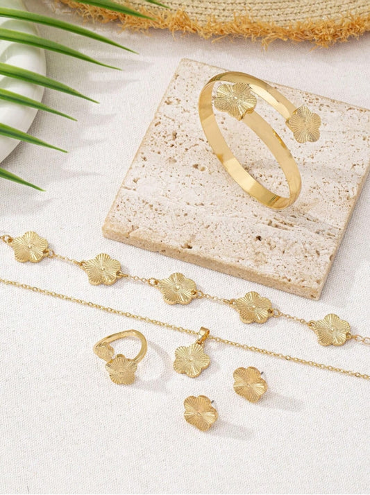 SHEIN 6pcs/Set Minimalist Beach Style Floral Metal Engraved Clover Adjustable Bracelet, Necklace, Earrings, Ring, Bracelet Jewelry Set,