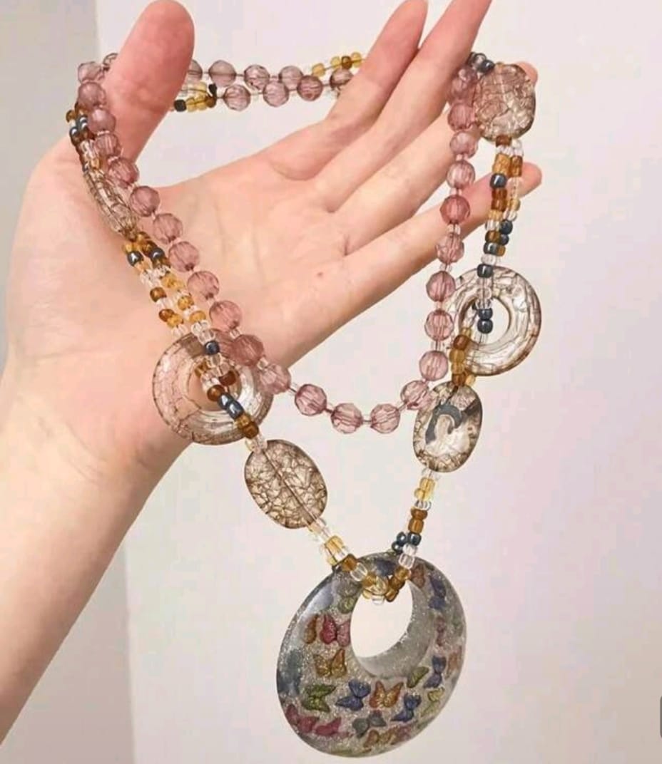 1pc Retro Babe Leopard Beaded Necklace With Simple Oval Pendant, Long Chain Accessory