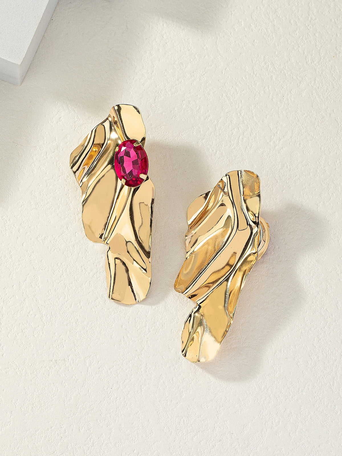 1pair Exaggerated Sea Wave Shape Luxurious Earrings For Women's Evening Party, Banquet, Summer Vacation And Leisure