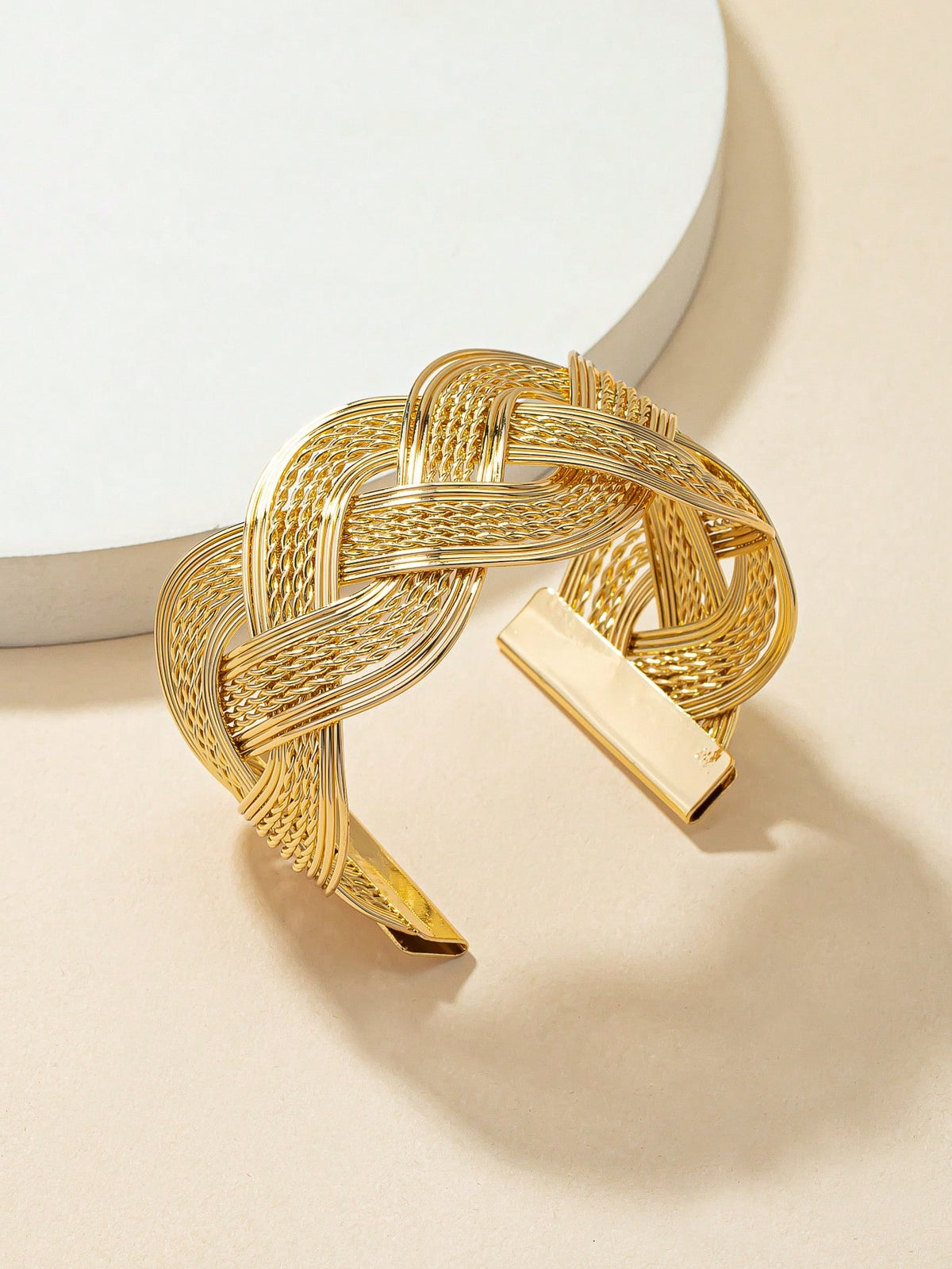 1pc Elegant Luxury Style Open Bangle Bracelet With Wave Design in Color, Perfect For Holiday Gift