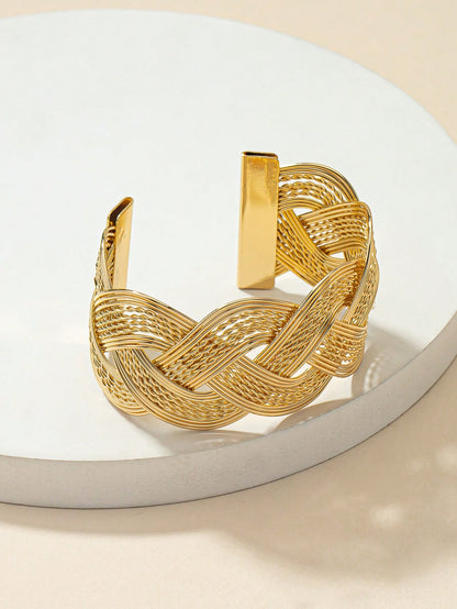 1pc Elegant Luxury Style Open Bangle Bracelet With Wave Design in Color, Perfect For Holiday Gift