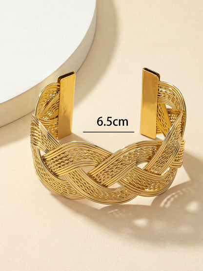 1pc Elegant Luxury Style Open Bangle Bracelet With Wave Design in Color, Perfect For Holiday Gift