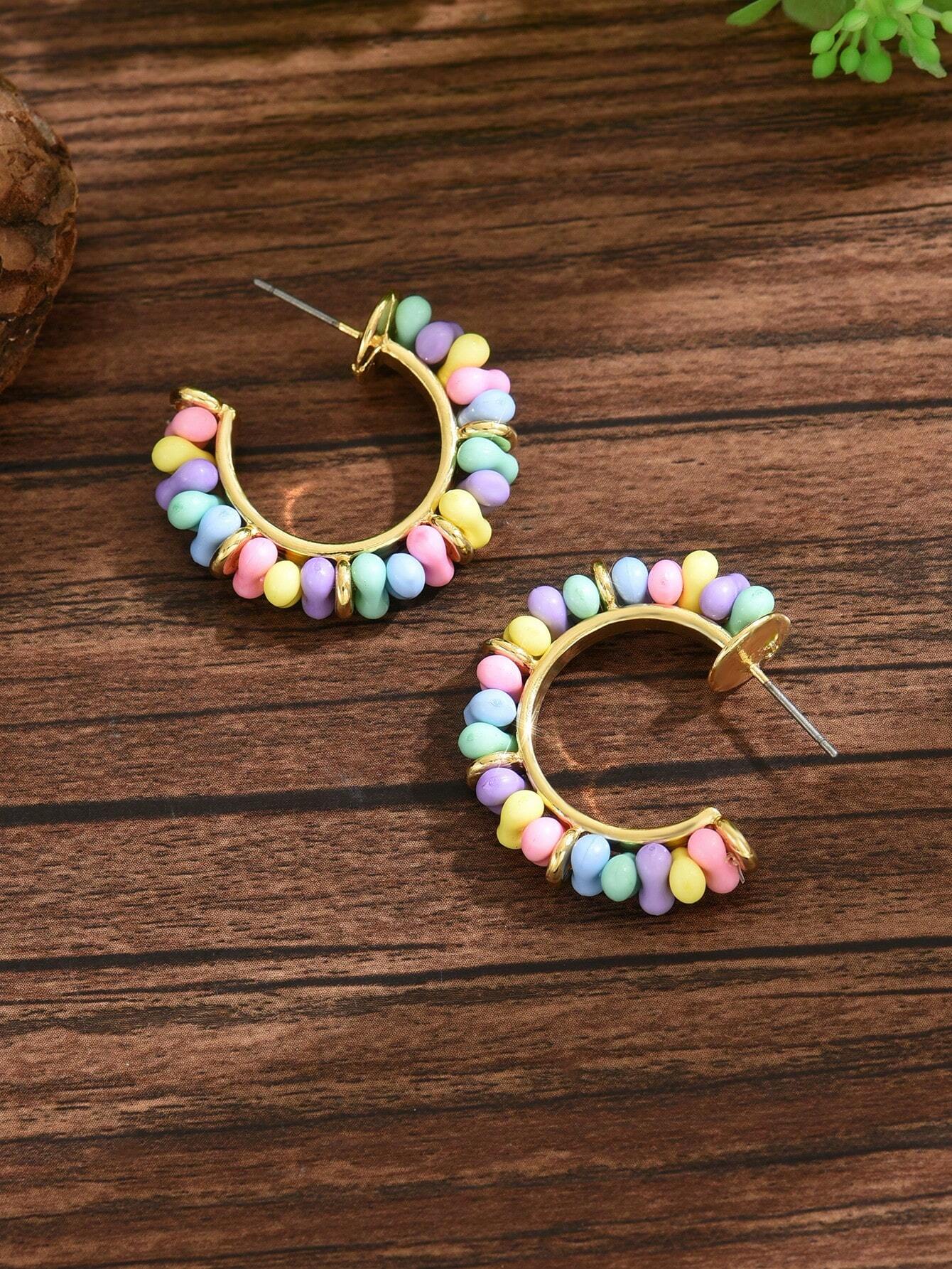 2pcs Elegant & Fashionable Resin & Shell Mosaic C-Shaped Earrings, Suitable For Women To Wear At Parties And Dinners To Match Outfits. Note: Size And Color May Vary Due To The Mixed Shell Fragment And Resin Construction.