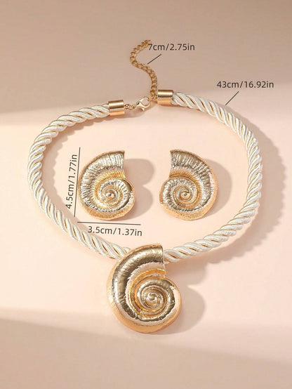 1set/3pcs Simple & Stylish Conch Shell Pendant Necklace & Exaggerated Conch Shell Stud Earrings Set For Women, Ocean Style