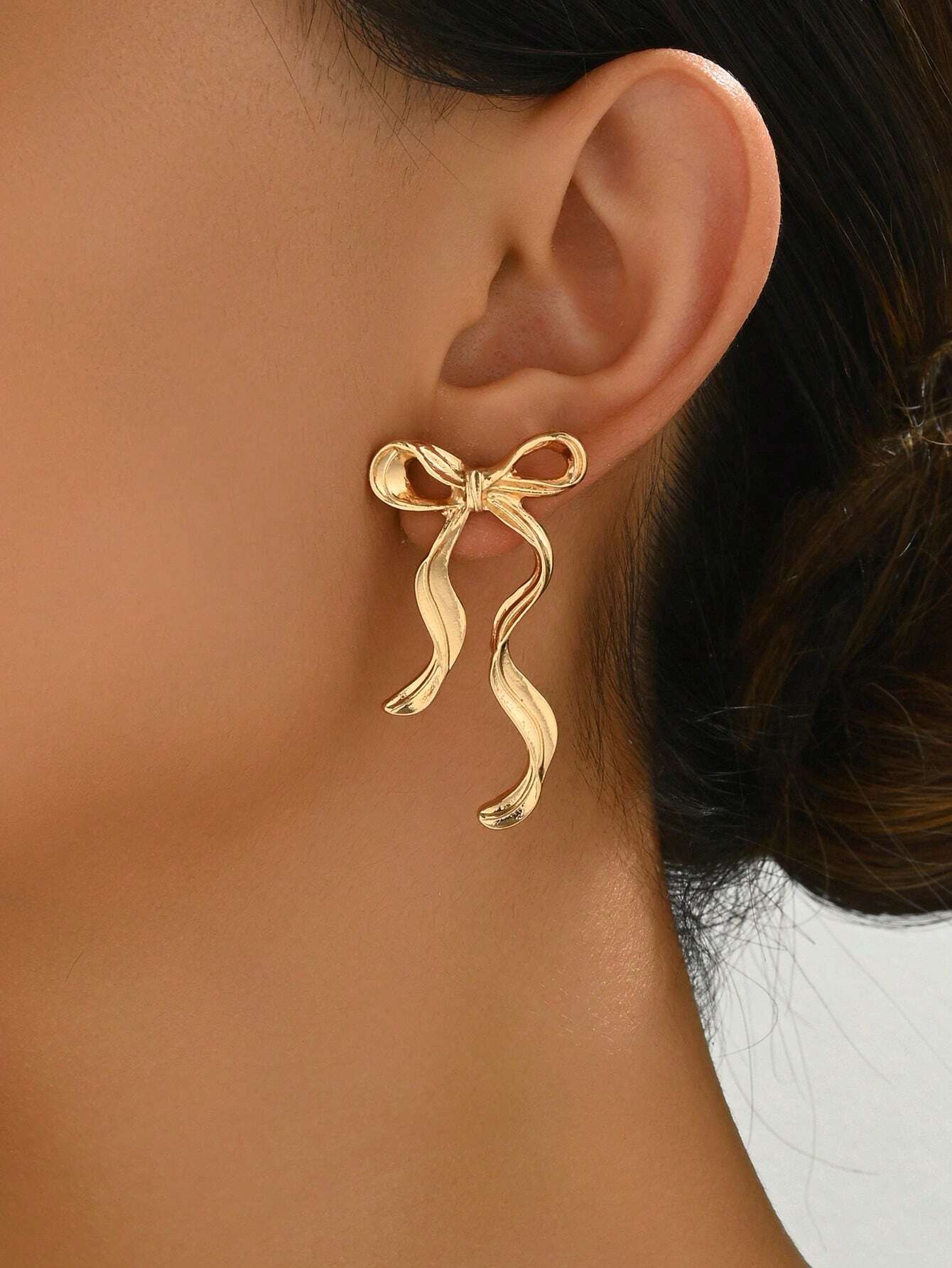 1pair Ribbon Bow Earrings, Fashion Elegant Simple Design For Women, Daily Wear, Gift For Friends, Valentine's Day, Mother's Day Valentines,Mom,Mother,Mother's Day,Gift