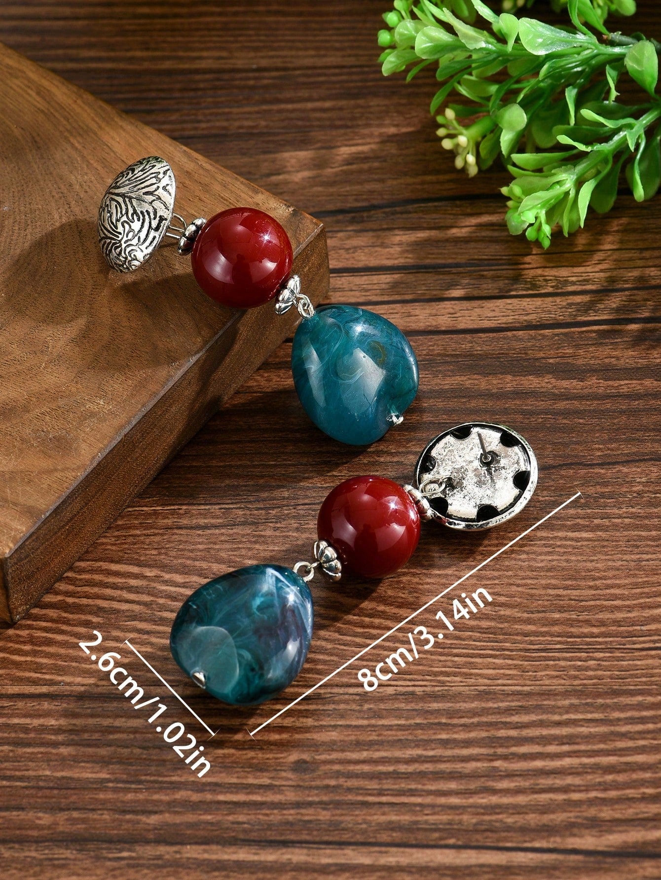 2 Pcs Elegant & Sexy Bohemian Wavy Faux Jade Resin Asymmetrical Pendant & Ball Bead Earrings Jewelry, Suitable For Sexy Party, Holiday Wear. Note: Resin Is An Artificial Mixed Color Material, Color Unevenness Is A Normal Phenomenon.