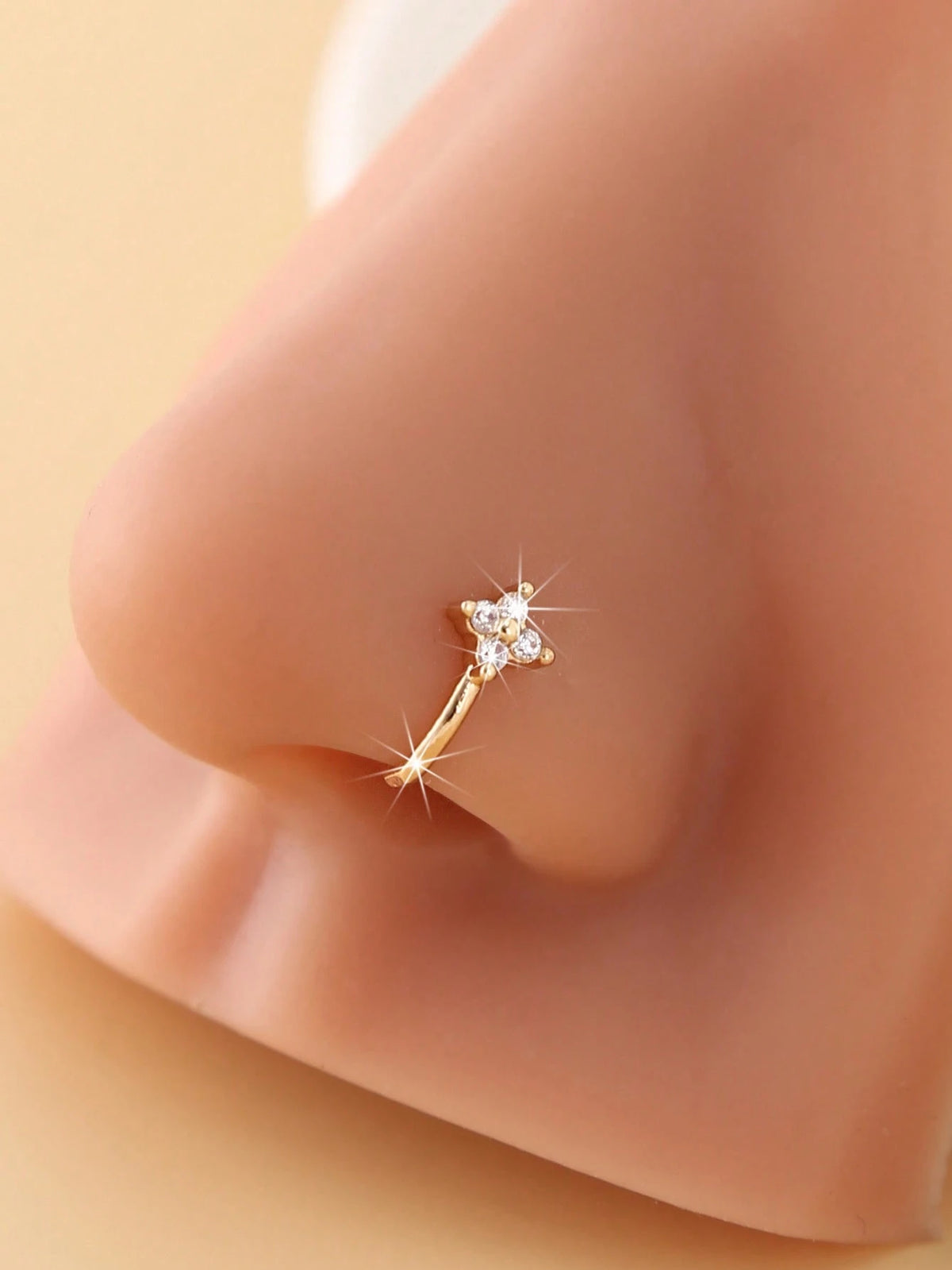 1Pc Mini Four Leaf Clover U Shape Fake Nose Rings For Women Nose Cuff Non Piercing For Teen Grirls - Nice Gift For Her On Birthday/Valentine's Day/Christmas Valentines