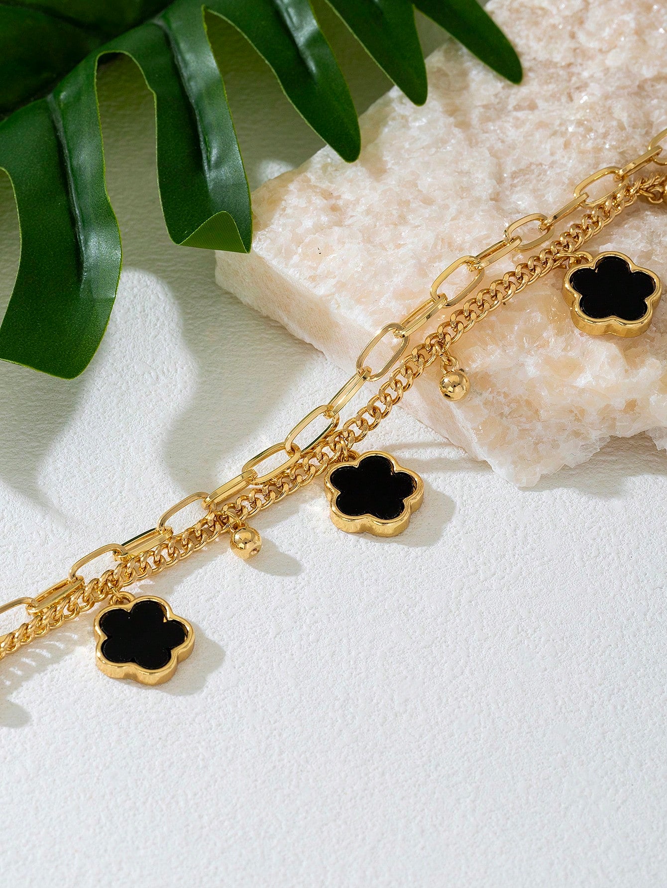 1pc Summer Vacation Elegant Black Metal Flower & Clover Pendant Multi-Layer Anklet, Suitable For Holidays, Parties, Dates, Gifts, Daily Wear (No Gift Box)