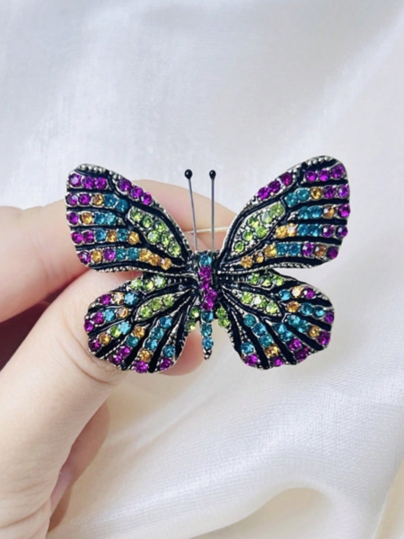 1pc Vintage Palace Style Rhinestone Inlaid Alloy Butterfly Brooch, Animal Insect Lapel Pin School Office Accessories Shirts Jacket Jewelry Halloween Clothes Pin Funny Cute Teacher Gifts Costume Accessories Bag Charms Christmas