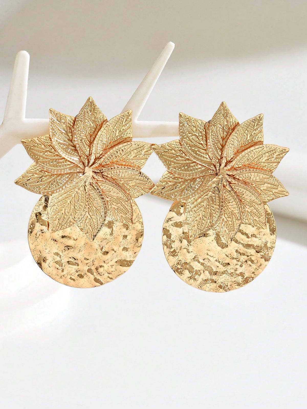 1 Pair New Creative Versatile Summer Flower & Geometric Circle Patchwork Elegant Fashion Statement Dangle Earrings