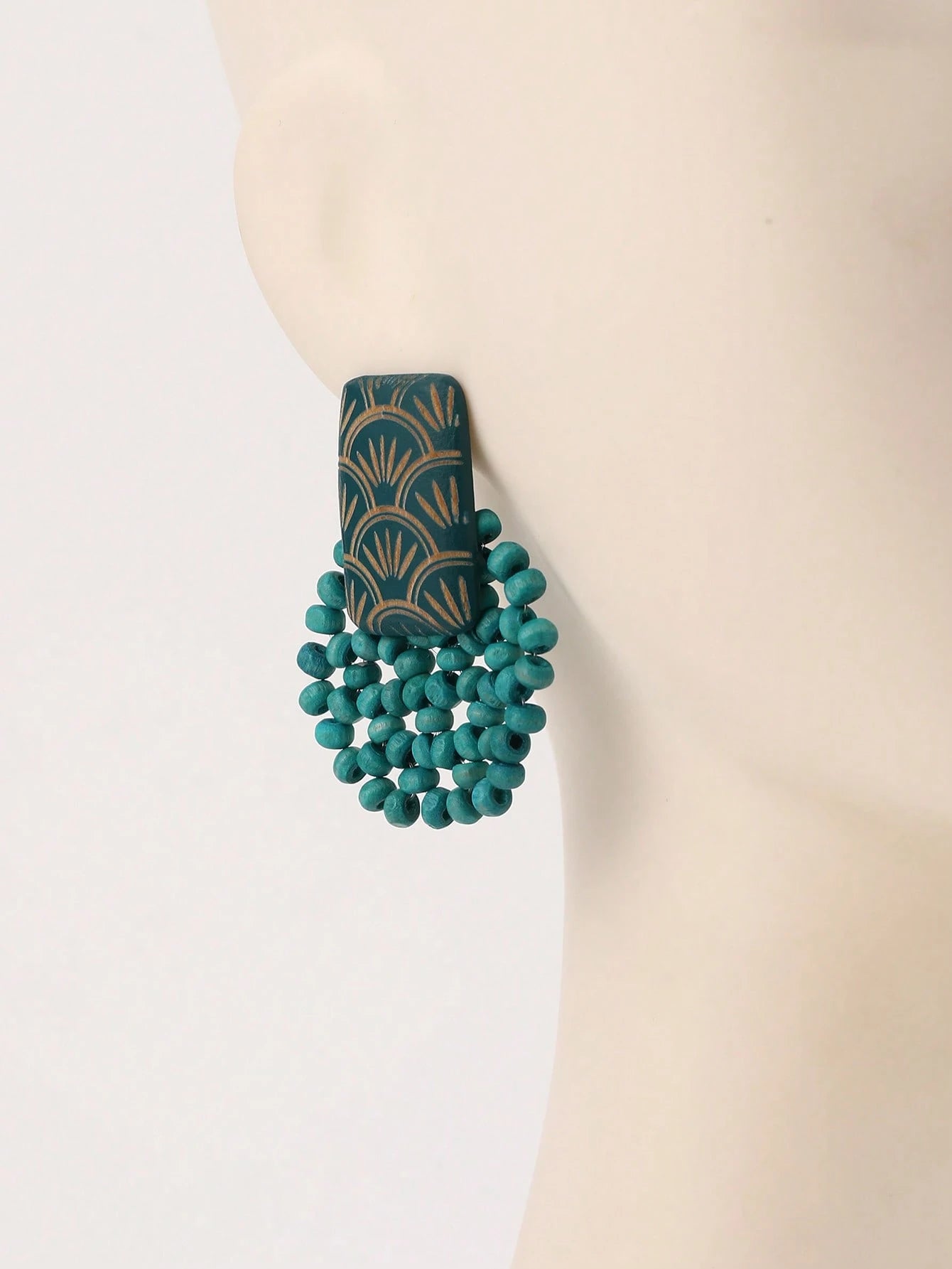1 Pair Handmade Minimalist Wooden Beaded Disc & Carved Classic Fan-Shaped Olive Green Earrings, Suitable For Vacation, Party And Daily Wear