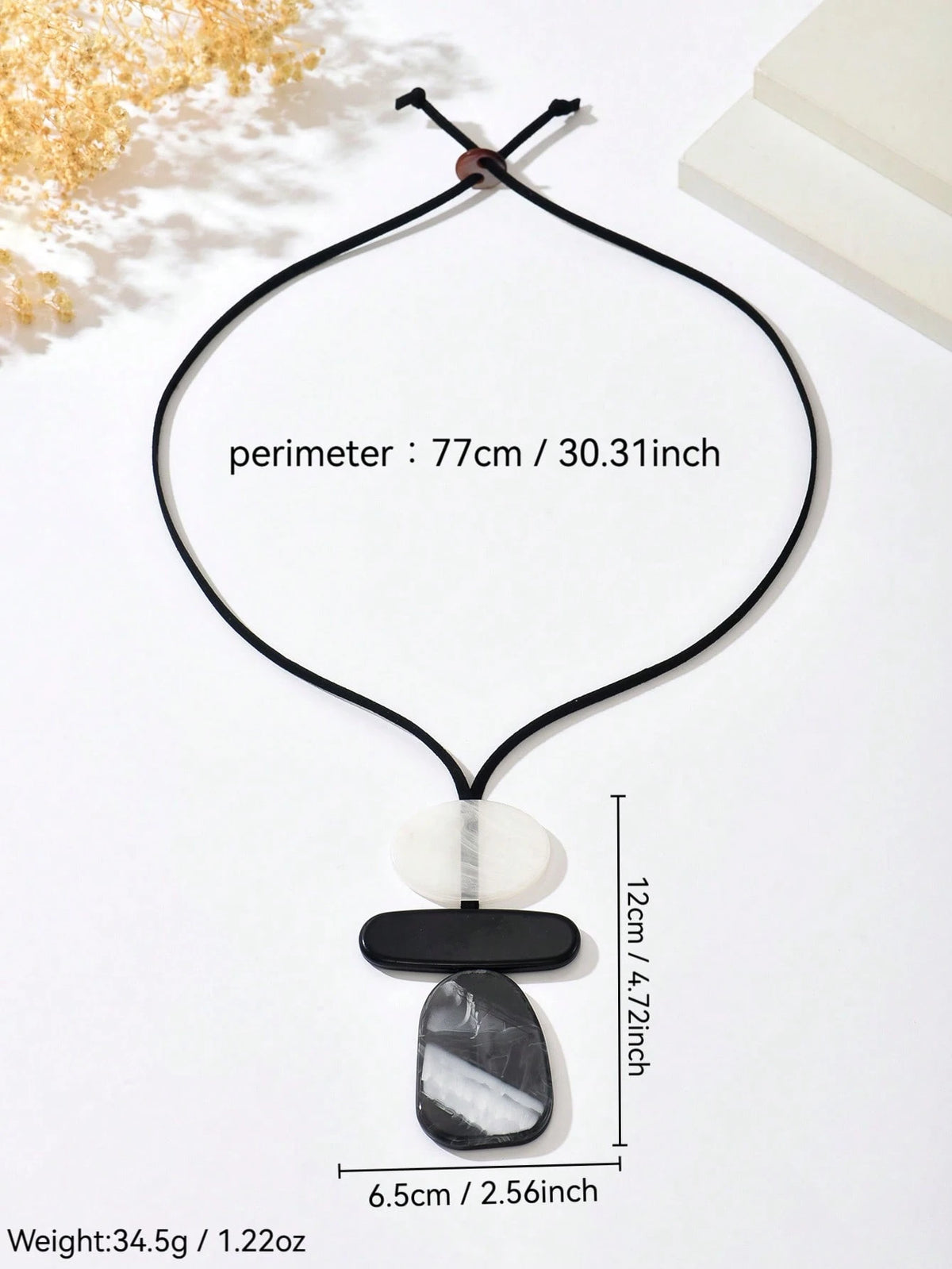 1pc Vintage Personalized Black & White Geometric Resin Pendant Necklace, Unique Design High-End Versatile Adjustable Sweater Chain Long Necklace, Suitable For Women Daily And Party Wear (Pattern Random)