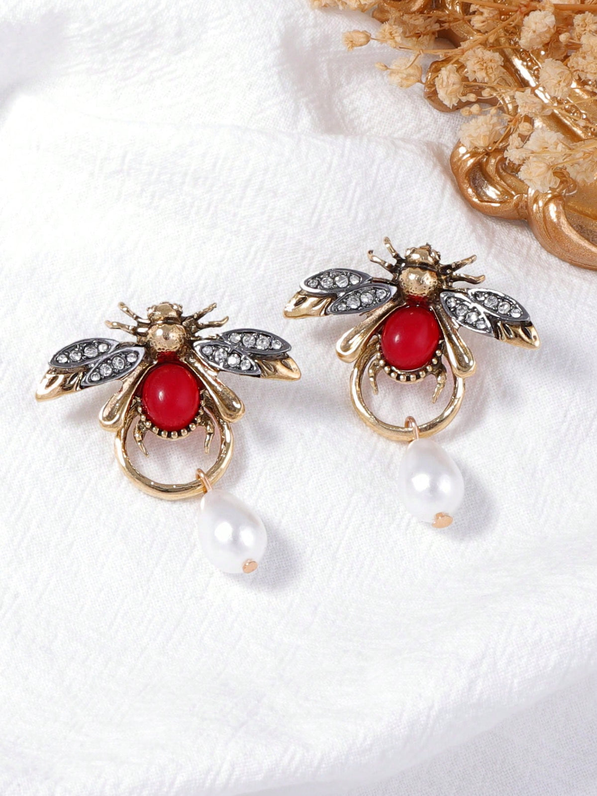 1 Pair Elegant Alloy Insect Bee & Water Drop Faux Pearl Dangle Earrings For Women