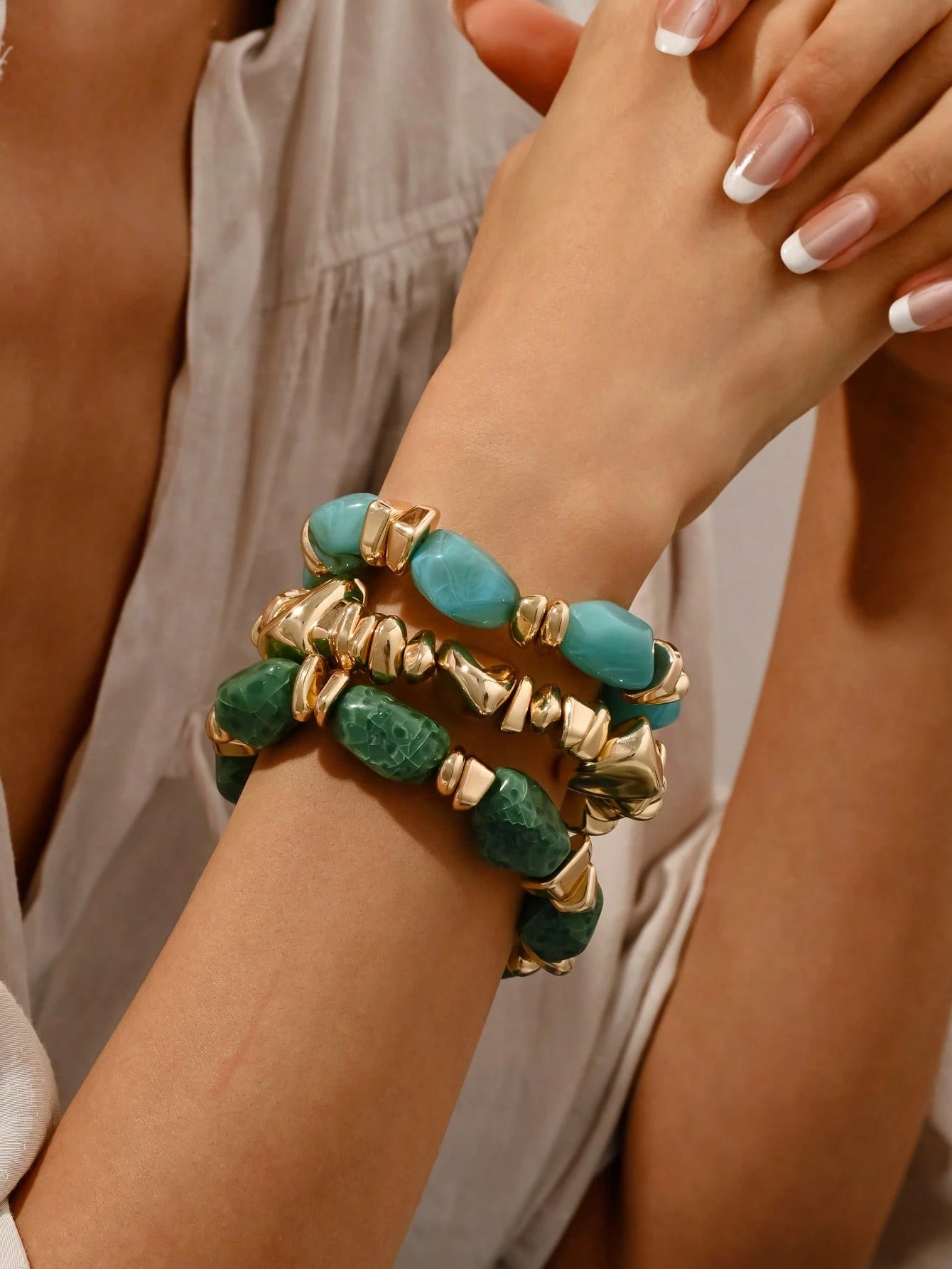 Vintage Boho 3-Piece Chunky Acrylic Beaded Bracelet Set Brown