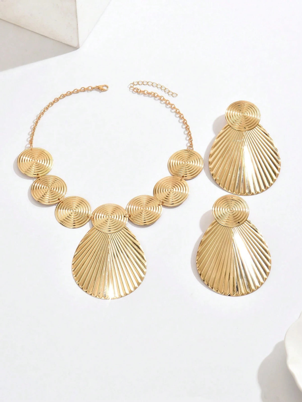 3pcs Stylish Minimalist Sophisticated Personalized Casual Exaggerated European And American Geometric Water Drop Earrings & Necklace Set