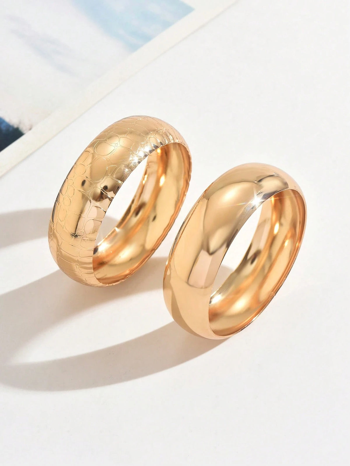 2pcs/Set European And American Fashion Jewelry, Including Geometric Bracelet And Exaggerated Metal Snake Stripe Bracelet, Suitable For Women's Daily Outings, Parties And Gatherings