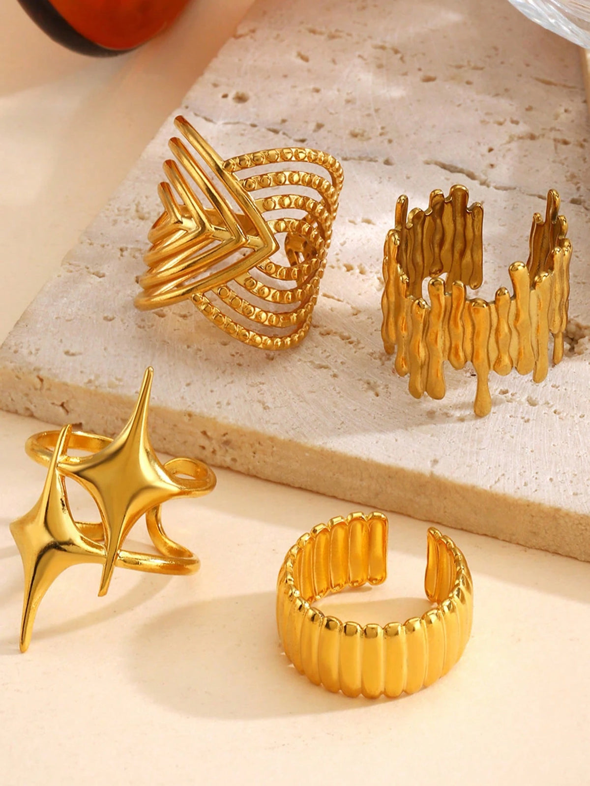 4pcs Fashion Stainless Steel 18K Gold Plated Old Money Style Geometric Star Line Ring Set Suitable For Women's Daily Wear