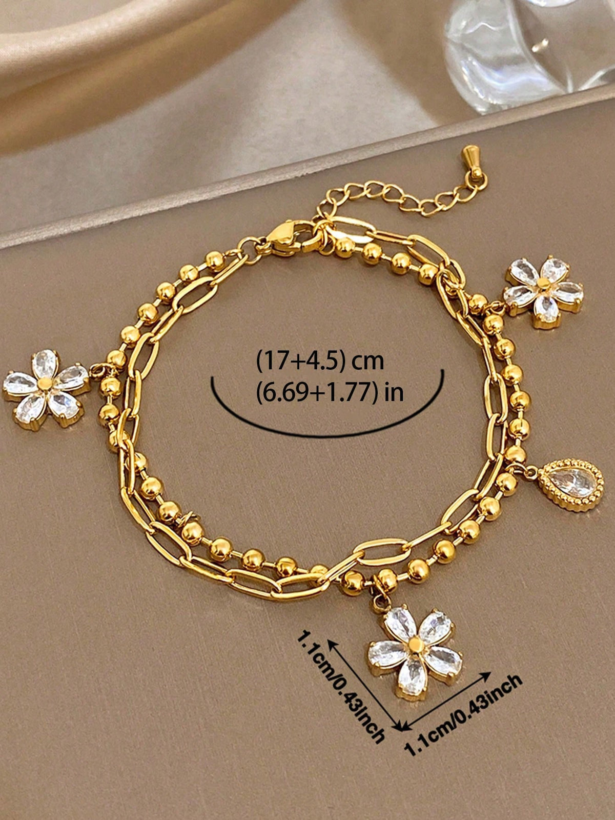 1pc 18K Gold Plated Stainless Steel Luxury Floral Layered Flower Pendant Dual Chain Bracelet, Elegant Gift For Women, Suitable For Christmas, Carnival, Winter Jewelry, Wedding, Prom/Party/Daily Accessories, Anniversary, Valentine's Day, Boho Jewelry, Bridesmaid Gift