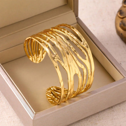 1pc Exaggerated 304 Stainless Steel Women's Bracelet, Asymmetrical Geometric Line , Gold Tone Adjustable Size, Hypoallergenic And Fade-Resistant, Wavy Chunky