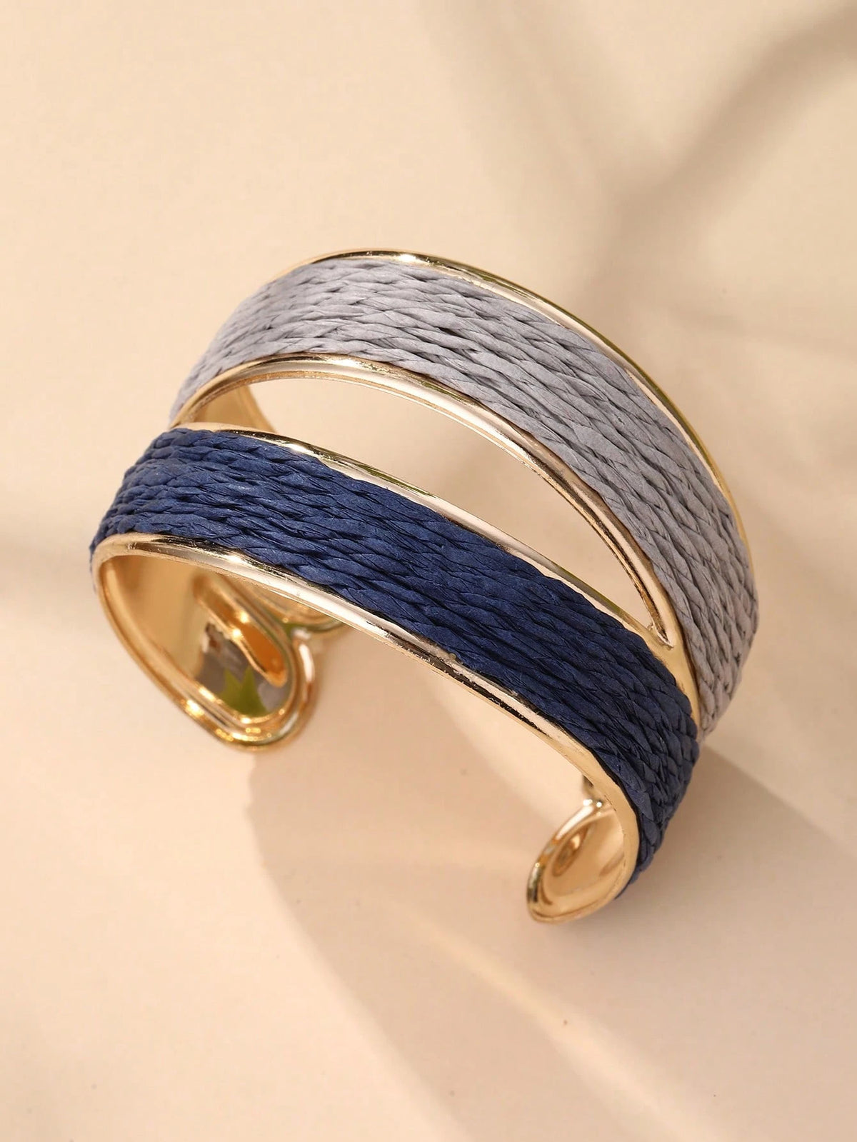1 pieza Brazalete abierto de doble color estilo bohemio hecho a mano, con diseño intrincado y texturizado, adecuado para viajes, vacaciones, fiestas, tardes de té, festivales de música y uso diario