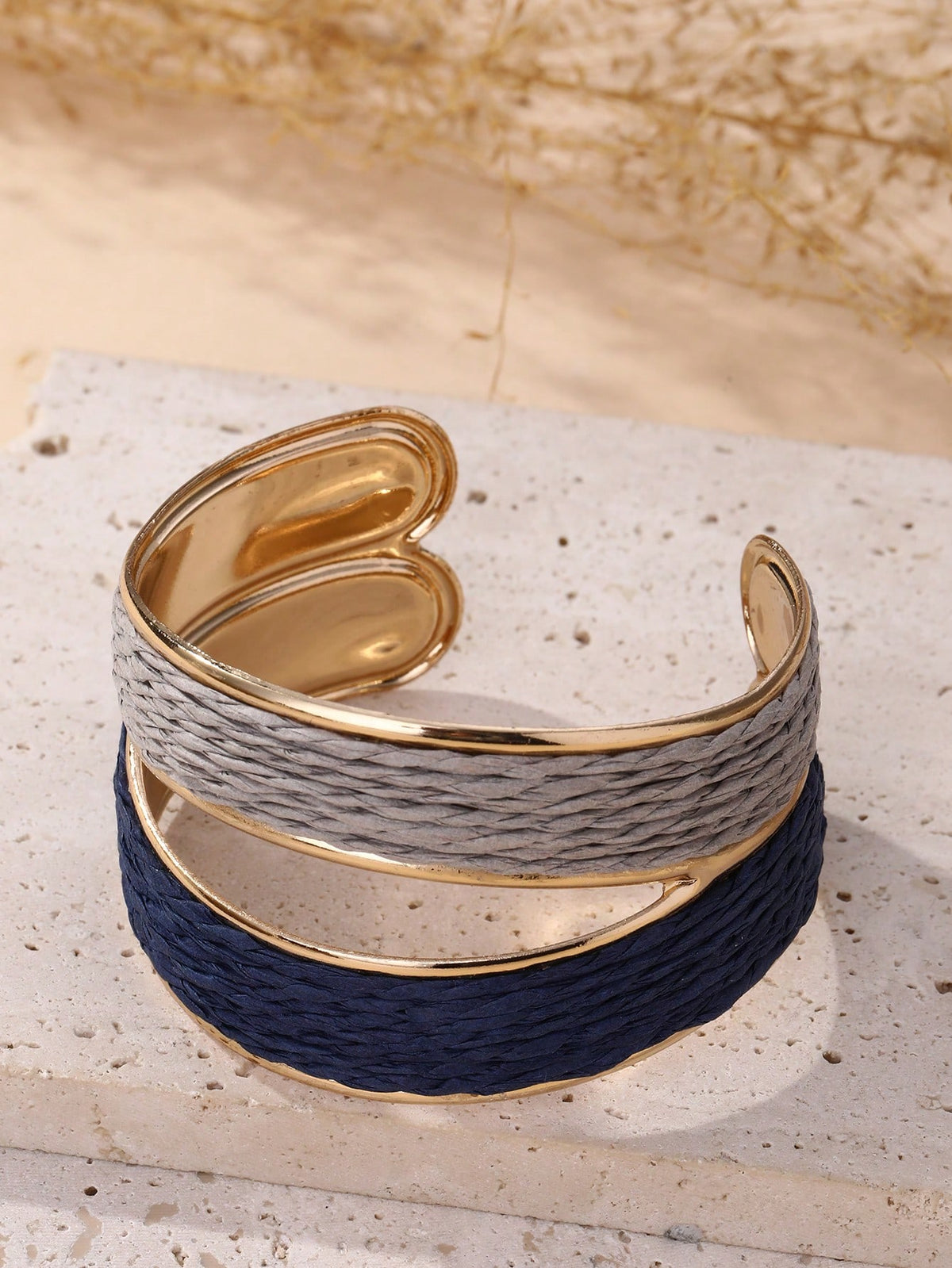 1 pieza Brazalete abierto de doble color estilo bohemio hecho a mano, con diseño intrincado y texturizado, adecuado para viajes, vacaciones, fiestas, tardes de té, festivales de música y uso diario