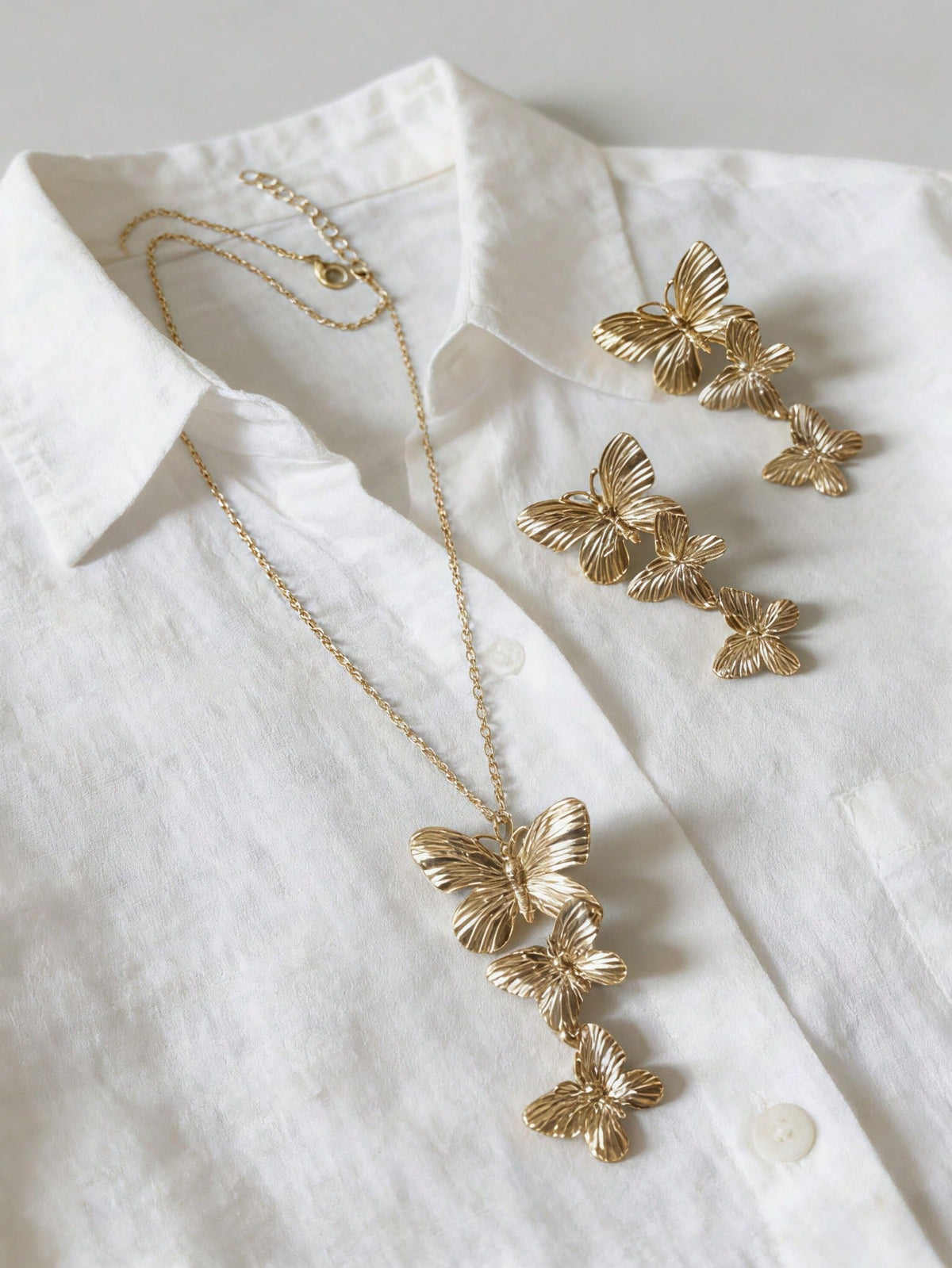 2pcs/Set Luxury Metal Butterfly Pendant Necklace And Earrings Set, Elegant Jewelry For Women Party And Evening Wear