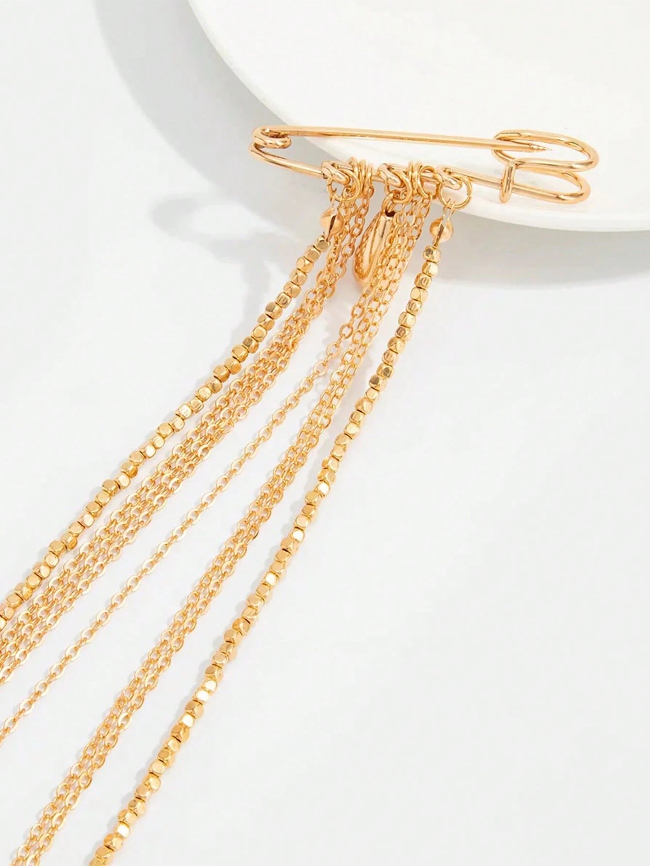 1pc Women's Modest Brooch, Suit Lapel Pin, INS Style Teardrop Tassel Pearl Chain Pendant, Unique Niche Birthday Gift