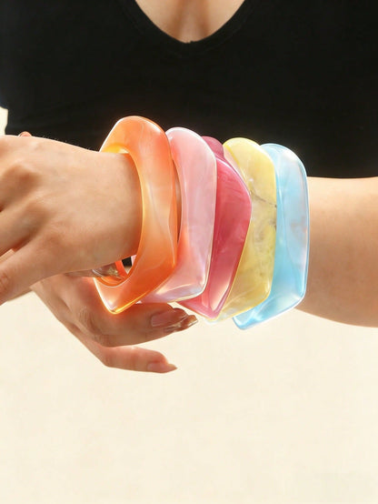 5pcs Geometric Tie-Dye Resin Curved Beach Bracelets For Women, Asymmetric Versatile Fashion Acrylic Bangles