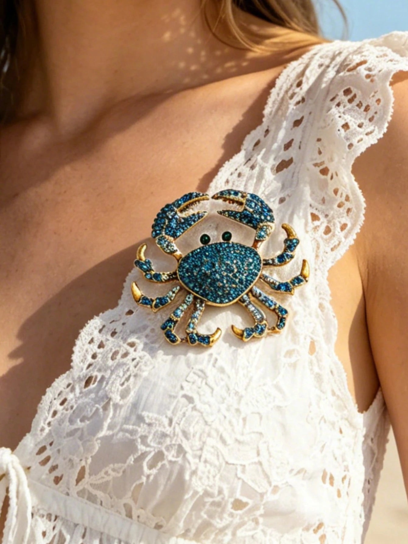 1pc Fashionable & Elegant Women's Rhinestone Crab Brooch, Suitable For Beach Vacation Casual Wear Decoration