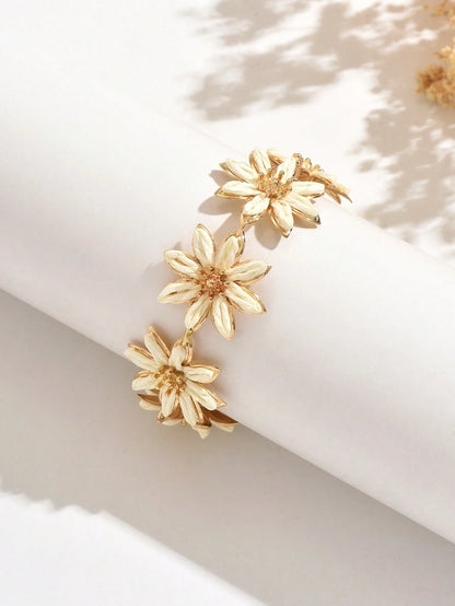 1 pieza Pulsera de flor de 8 pétalos blanca de rafia tejida a mano estilo bohemio de vacaciones de playa y océano, pulsera de patchwork de flor 3D de rafia tejida a mano simple, fresca, dulce y elegante, adecuada para uso diario, vacaciones y banquetes de mujeres (método de tejido de rafia hecho a mano aleatorio)