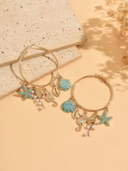 1 par de pendientes de aro grandes estilo océano para vacaciones en la playa, pendientes de mujer con decoración de múltiples colgantes de concha, caballito de mar y estrella de mar con efecto de goteo de aceite azul, adecuados para uso diario, vacaciones de verano, fiesta en la playa y festival de música