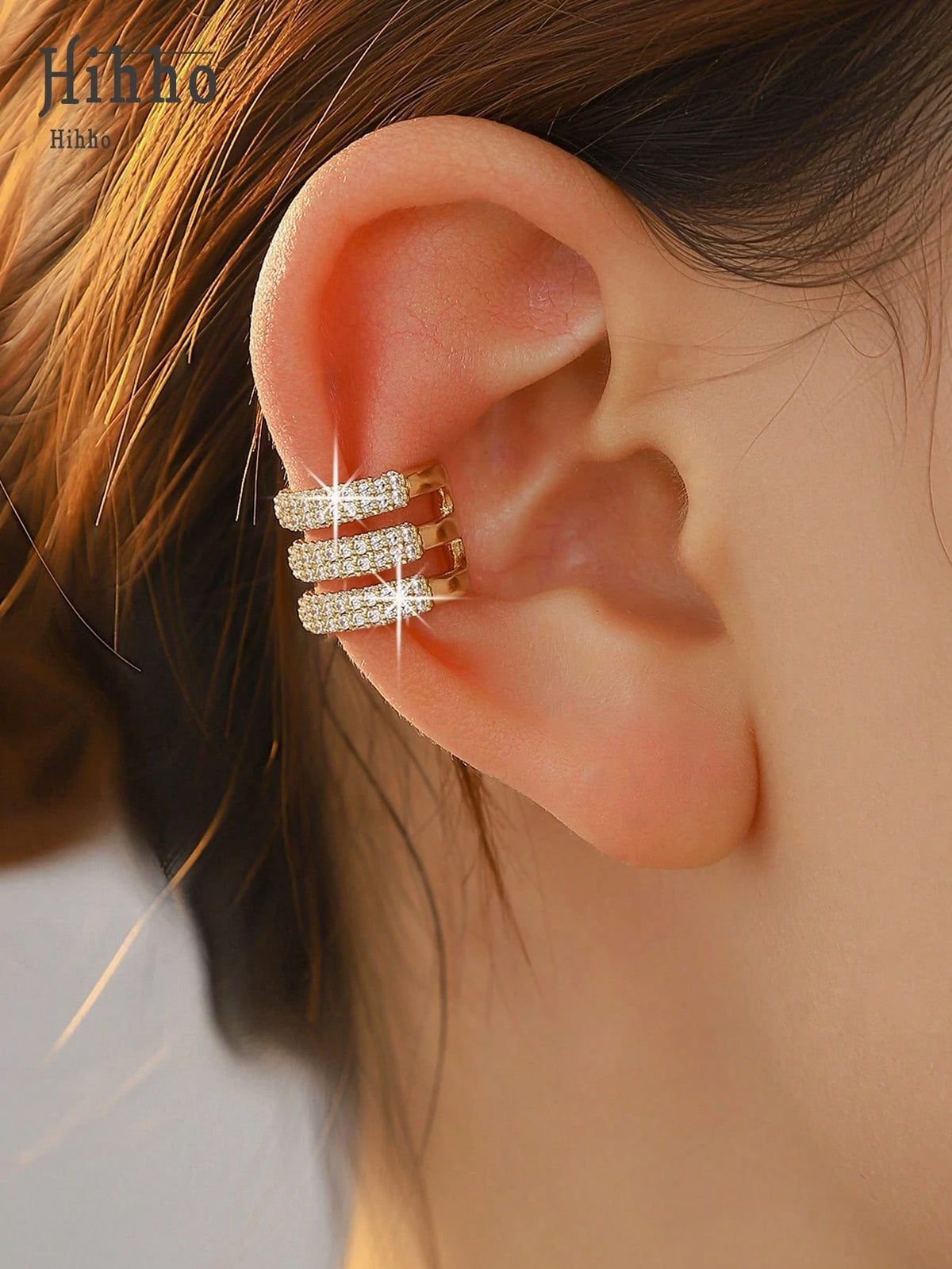 1pc Geometric Multi-Layer Ear Cuff For Women, Fashionable 3-Layer Ear Cartilage Clip, Elegant Personalized Earring Jewelry Gift, Suitable For Holiday Party, Commute, Daily Wear, Can Be Paired With Earrings
