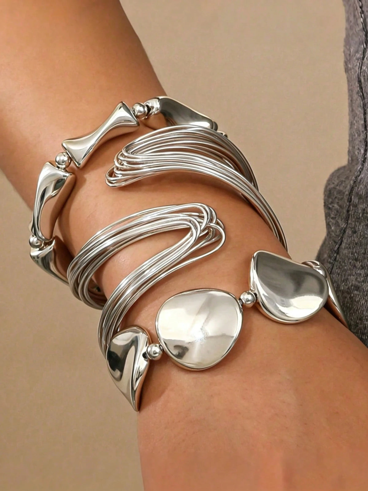 3pcs Fashionable Personalized Exaggerated Style Asymmetrical Shaped Women's Bracelet, Geometric Bracelet Set Suitable For Daily Wear, Party Wear, Gift Jewelry (2 Bracelets Are Plastic Material)