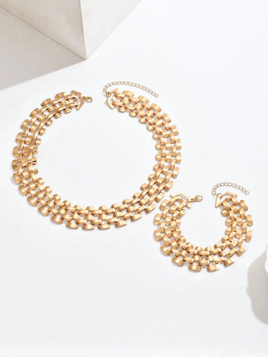 2pcs/Set Fashion Creative Personalized Casual Metal Style Gold European American Creative Assembled Geometric Bib Necklace & Bracelet Set, Exaggerated Metal Style