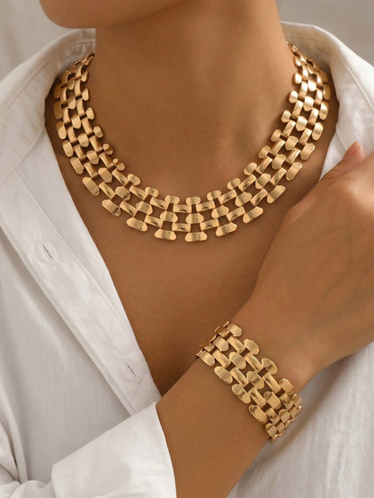 2pcs/Set Fashion Creative Personalized Casual Metal Style Gold European American Creative Assembled Geometric Bib Necklace & Bracelet Set, Exaggerated Metal Style