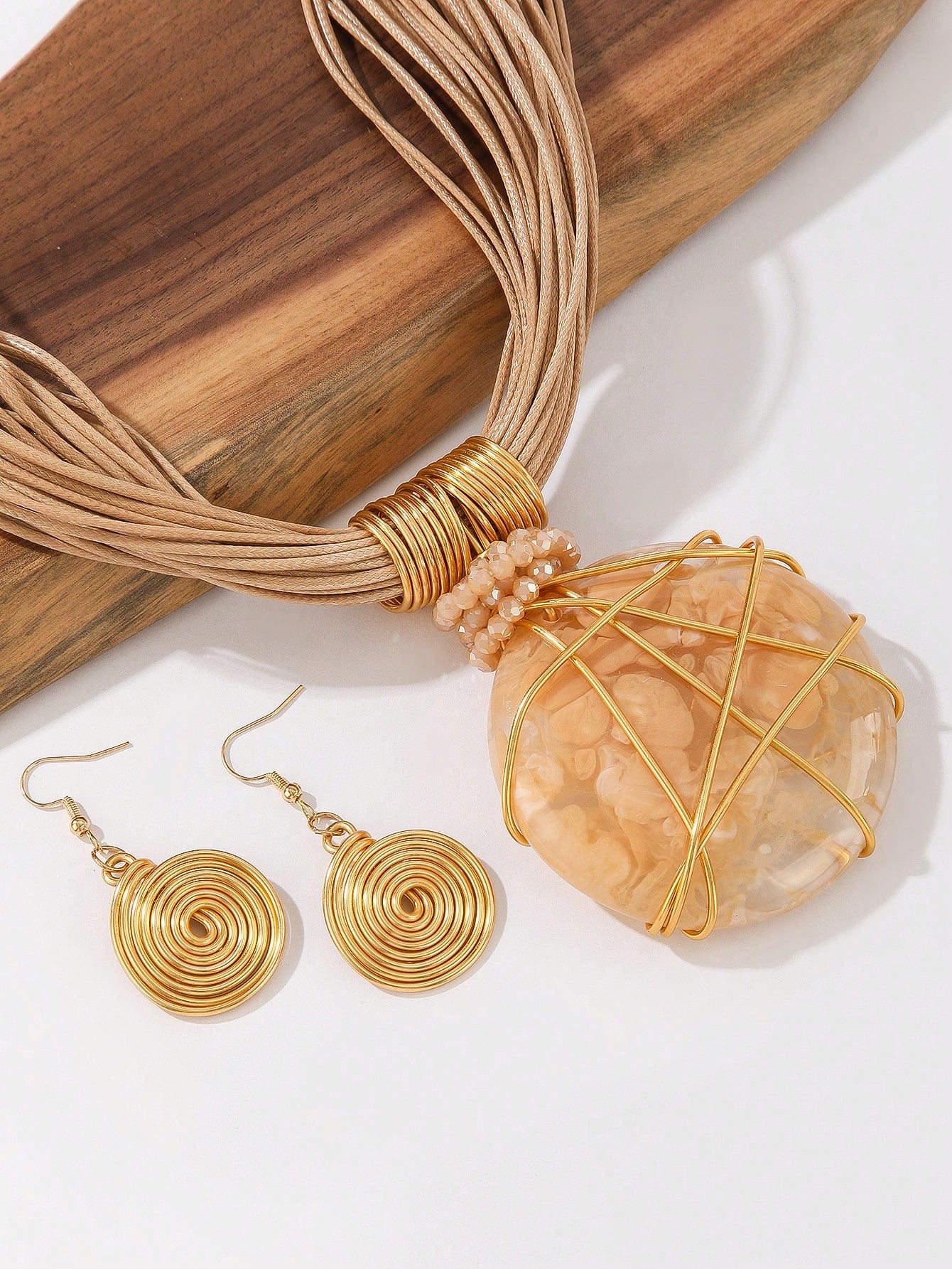 Handmade Exaggerated Multi-Layer Aluminum Wire Artificial Crystal Wax Line Resin Woven European And American Bohemian Grant Retro Glamorous Evening Party Banquet Sea Blue Wind Korean Style Holiday Casual Necklace Earrings