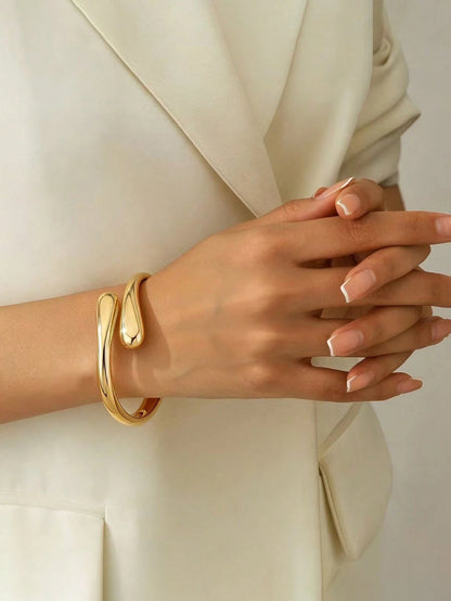 1pc Fashion Elegant Fresh Design Metal Polished Cross Water Drop Shape Spring Adjustable Open Cuff Bracelet