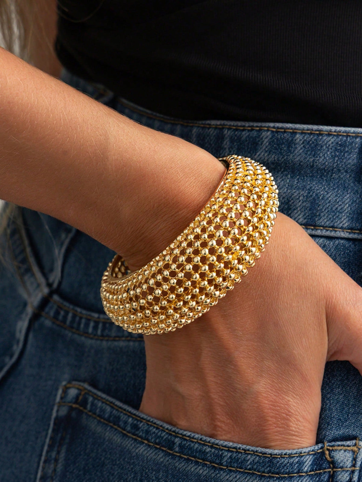 1pc Vintage Exaggerated Personalized Heavy Metal Hollow Woven Mesh Curved Open Adjustable Wide Bracelet Suitable For Women's Daily, Vacation And Party Wear