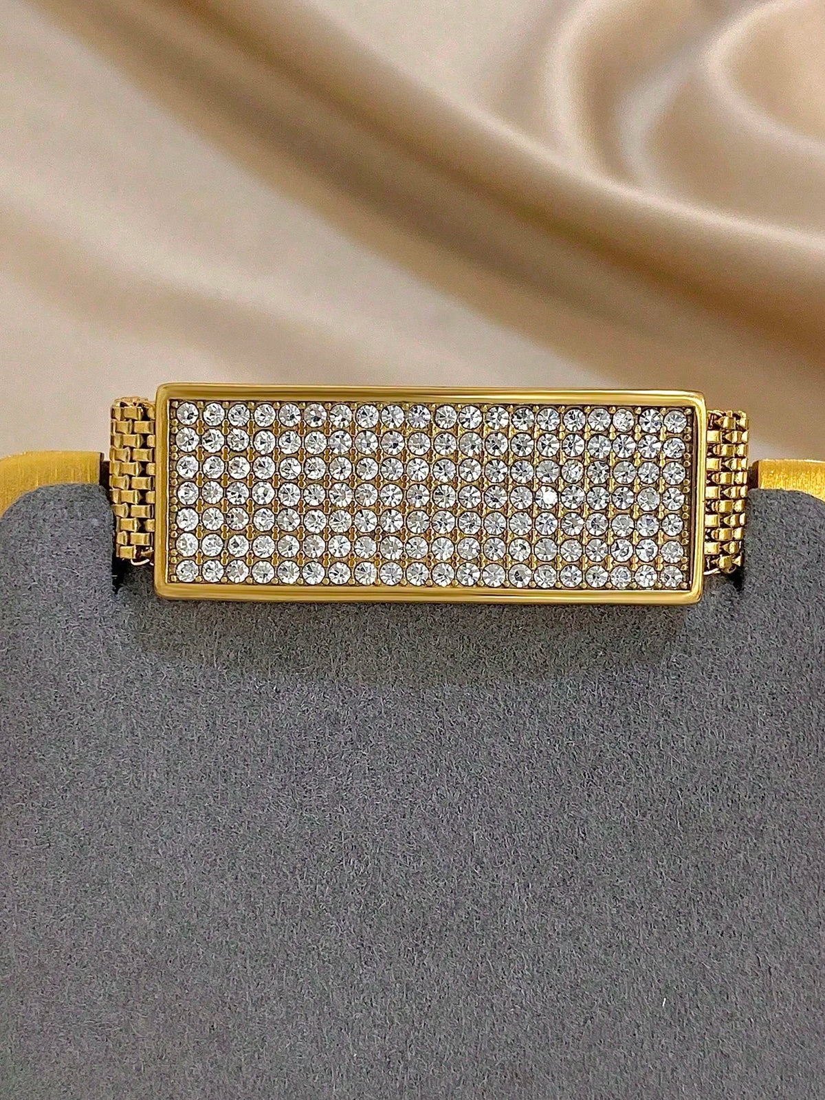Luxury Vintage Woven Stainless Steel Zirconia and Diamond Bracelet for Women and Men, Gold Jewelry, for Parties and Daily Use, Christmas/Y2k/Halloween Gift