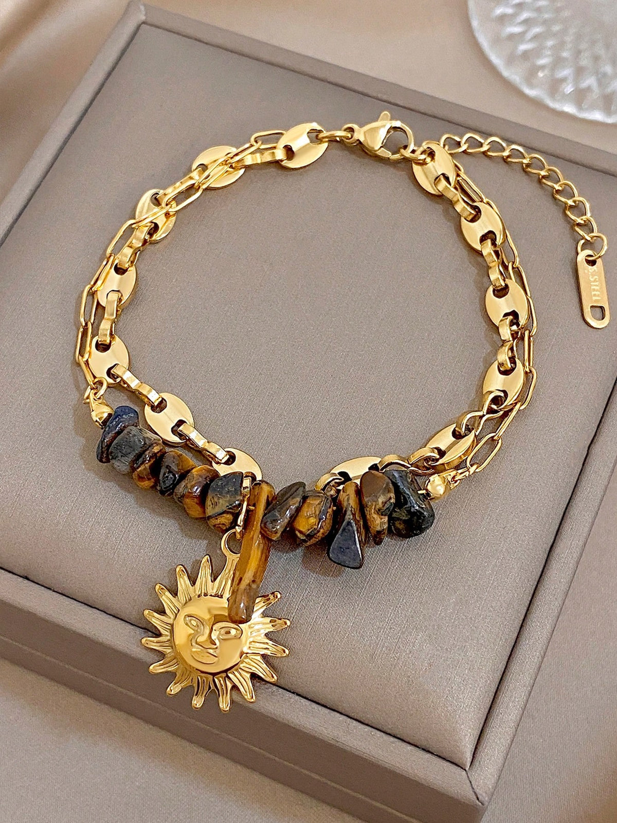 Pulsera gruesa de acero inoxidable con cuentas de piedra natural ojo de tigre y dije de sol, estilo vintage boho, joyería dorada para mujer, para fiesta, uso diario, Navidad/Rave/Otoño/Halloween