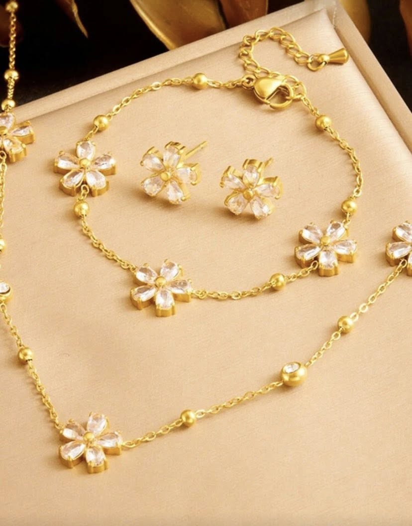 Shein 1set Gold Plated Stainless Steel Rhinestone & Transparent Flower