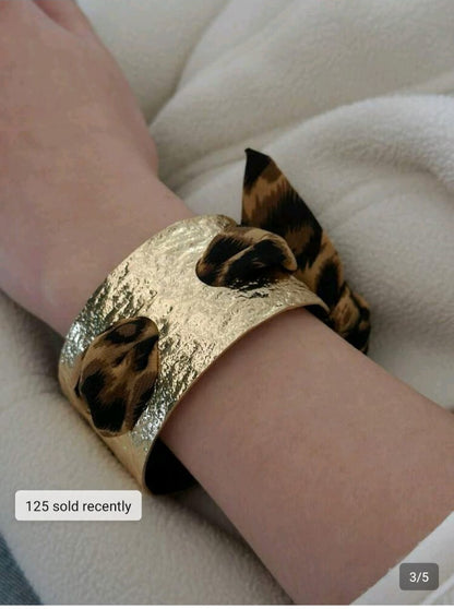 SHEIN  1 PC ELEGANT NICHE LEOPARD PRINT SILK SCARF BRACELET