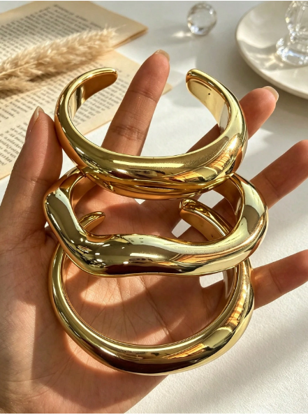 Chunky Gold Sculptural Cuff Bracelet Set – Organic Wave & Tubular Bangle Set