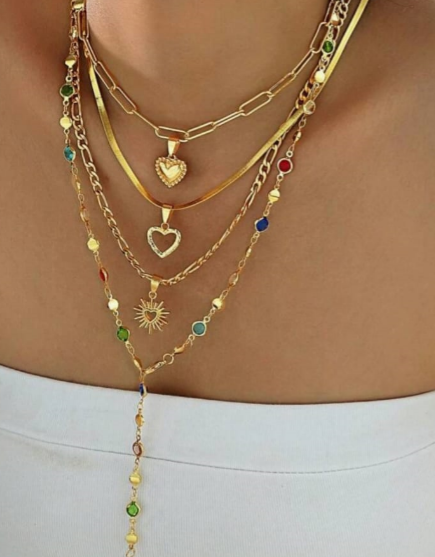 Shein 4pcs Fashionable & Elegant Gold Heart Shaped Colorful Rhinestone Necklace